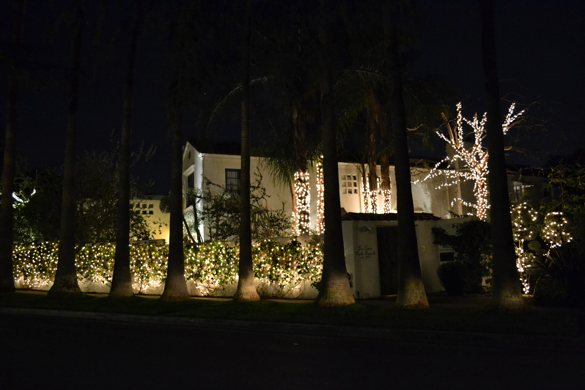 Toluca Lake Christmas Lights